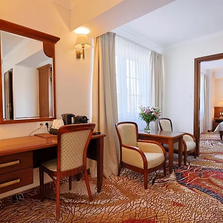 Lubicz Otel 4*